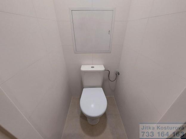 Pronájem bytu 2+1, Krnov - Pod Bezručovým vrchem, Budovatelů, 53 m2