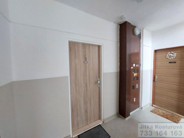 Pronájem bytu 2+1, Krnov - Pod Bezručovým vrchem, Budovatelů, 53 m2