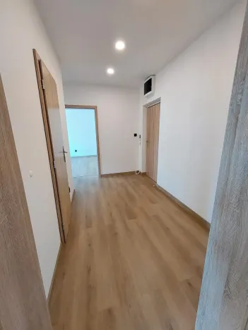 Pronájem bytu 2+1, Most, Hutnická, 52 m2