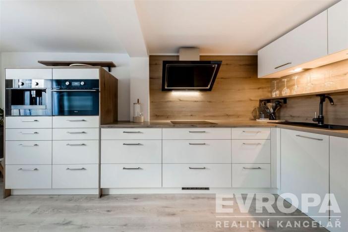 Prodej rodinného domu, Trhová Kamenice, 197 m2