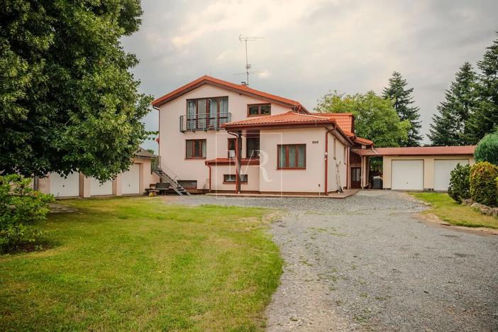Prodej vícegeneračního domu, Sulice, Hlavní, 370 m2