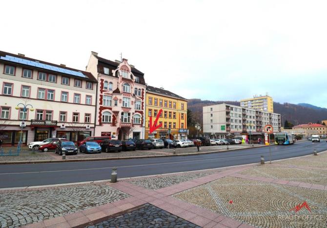 Pronájem obchodního prostoru, Děčín - Děčín I-Děčín, Masarykovo nám., 65 m2