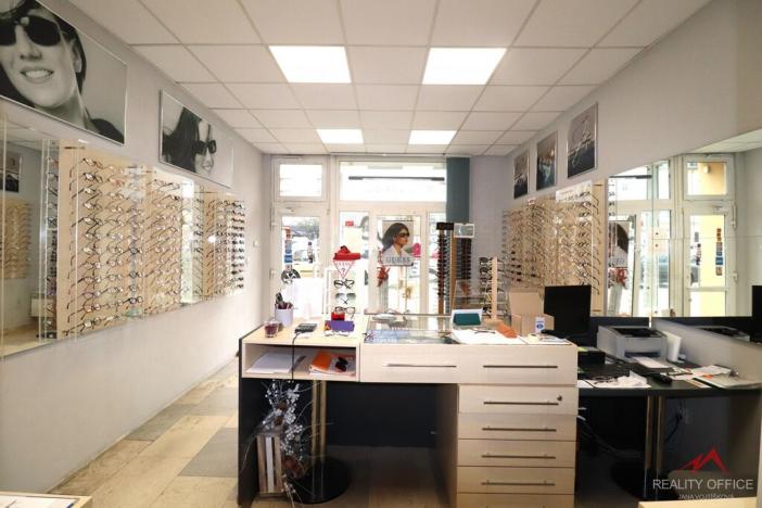 Pronájem obchodního prostoru, Děčín - Děčín I-Děčín, Masarykovo nám., 65 m2