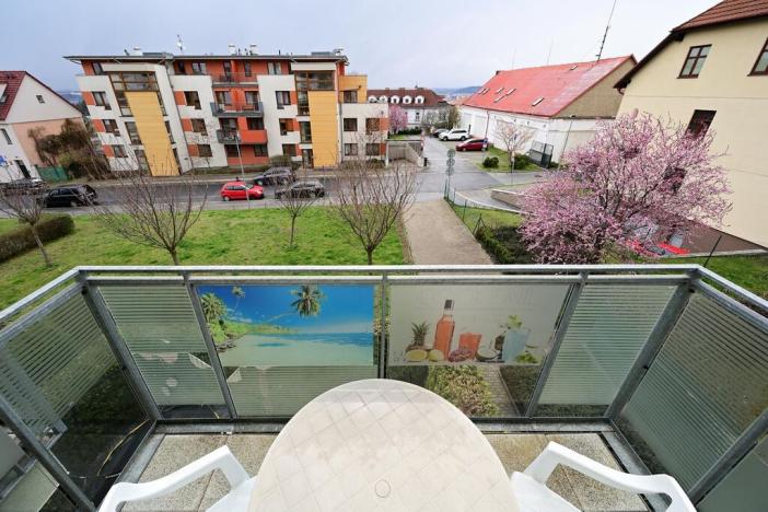 Pronájem bytu 3+kk, Praha - Kobylisy, Ke Stírce, 72 m2