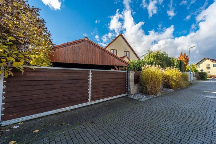 Prodej rodinného domu, Květnice, Sosnová, 104 m2