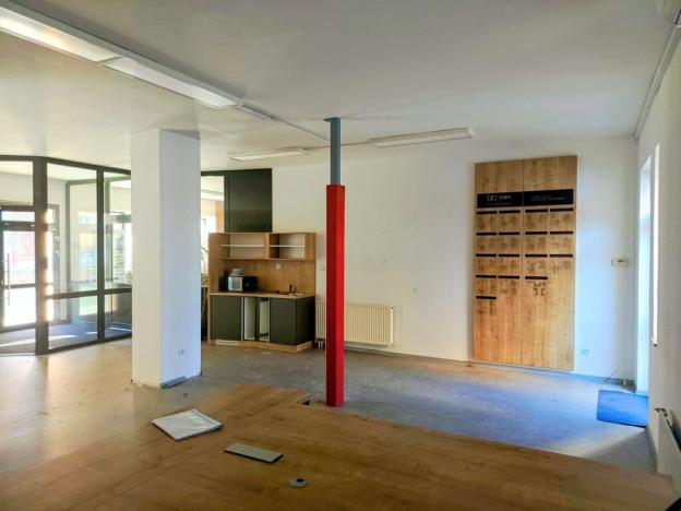 Pronájem obchodního prostoru, České Budějovice - České Budějovice 3, Pražská tř., 108 m2