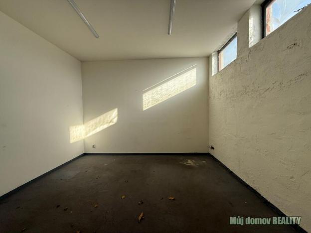 Pronájem výrobních prostor, Praha - Uhříněves, Přátelství, 420 m2