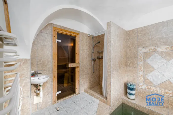 Prodej činžovního domu, Rozvadov - Svatá Kateřina, 650 m2