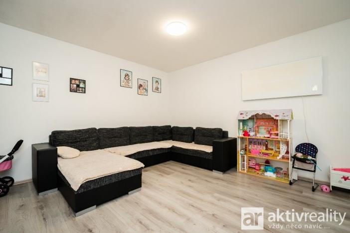 Prodej obchodního prostoru, Neratovice, Hlavní, 620 m2