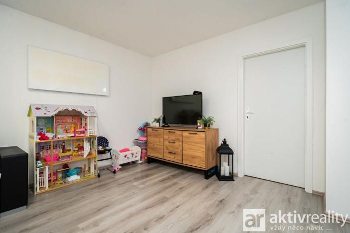 Prodej obchodního prostoru, Neratovice, Hlavní, 620 m2