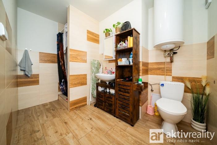 Prodej obchodního prostoru, Neratovice, Hlavní, 620 m2