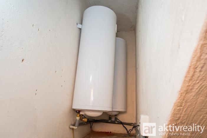 Prodej obchodního prostoru, Neratovice, Hlavní, 620 m2