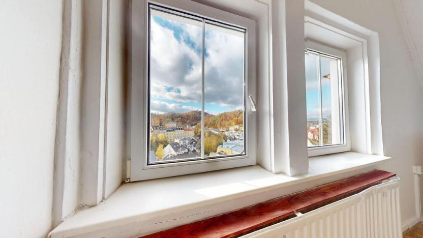 Prodej bytu 2+1, Karlovy Vary, Petřín, 60 m2