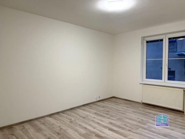 Prodej bytu 2+1, Měčín, Sadová, 67 m2