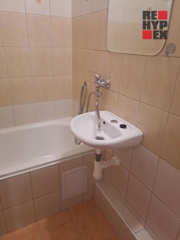 Pronájem bytu 1+kk, Hrádek nad Nisou, Pod tratí, 28 m2