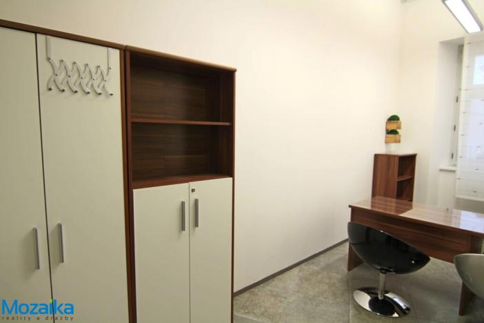 Pronájem kanceláře, Litomyšl, Braunerovo nám., 11 m2