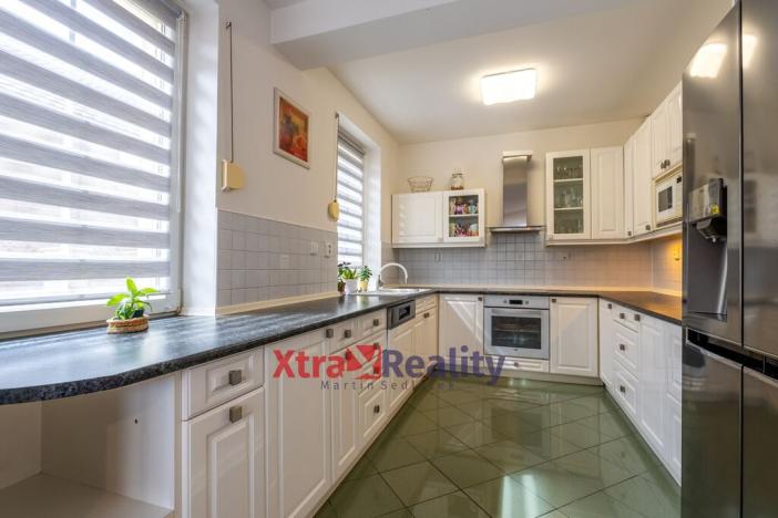 Prodej rodinného domu, Kadaň, Třešňová, 405 m2