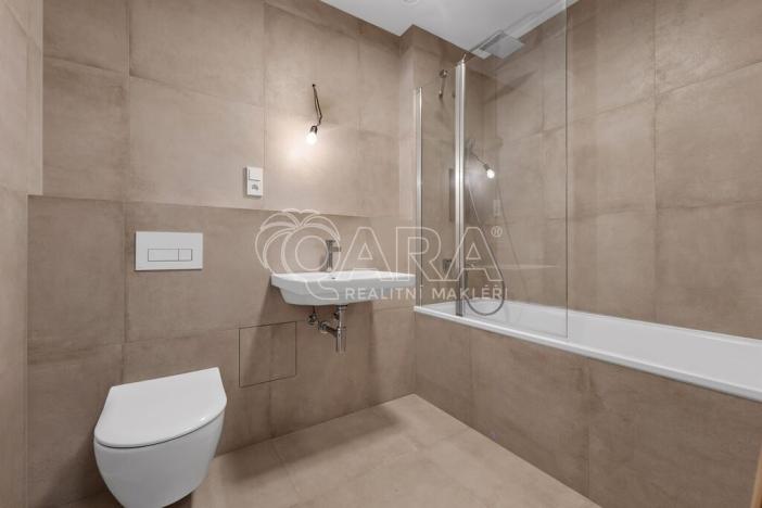 Pronájem bytu 2+kk, Praha - Troja, Pod Hrachovkou, 58 m2