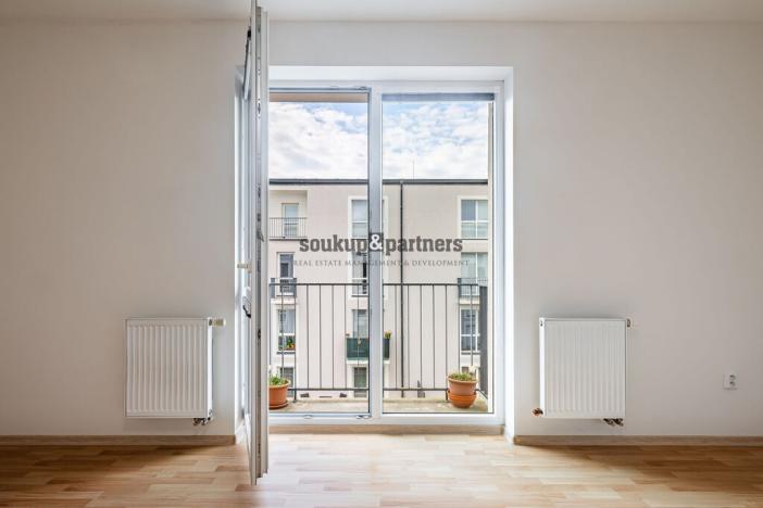 Pronájem bytu 2+kk, Jesenice, Cedrová, 71 m2