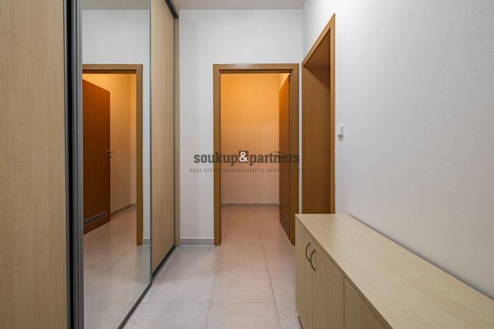 Pronájem bytu 2+kk, Jesenice, Cedrová, 71 m2