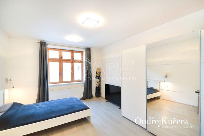 Pronájem bytu 2+kk, Praha - Strašnice, Krátká, 45 m2