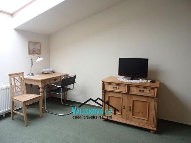 Pronájem bytu 1+kk, Kroměříž, Riegrovo náměstí, 25 m2