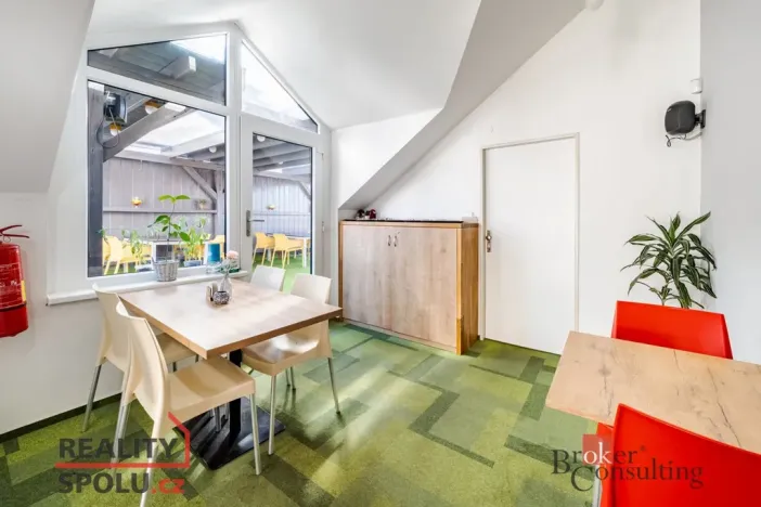 Prodej restaurace, České Budějovice - České Budějovice 7, Lidická tř., 200 m2