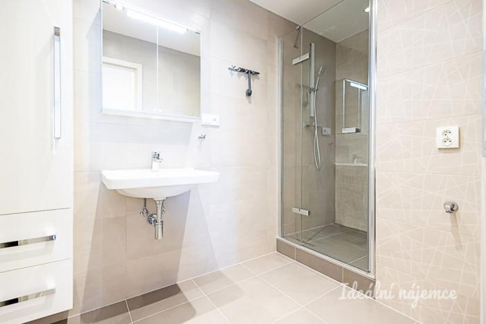 Pronájem bytu 3+kk, Praha - Krč, Hurbanova, 66 m2