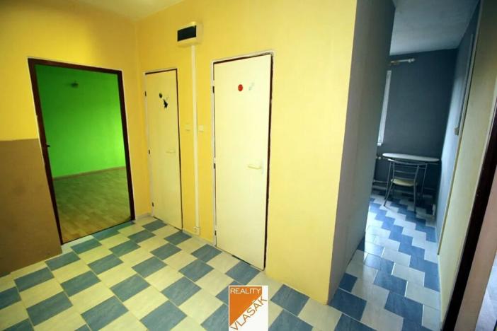 Prodej bytu 2+1, Kadaň, Bystřická, 53 m2