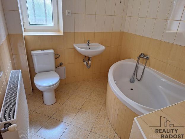 Pronájem bytu 2+kk, Děčín, Divišova, 49 m2
