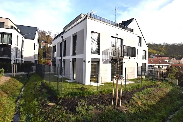 Pronájem bytu 1+kk, Praha - Lysolaje, Lysolajské údolí, 30 m2