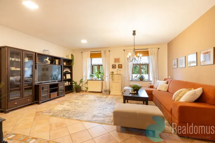 Prodej vícegeneračního domu, Benešov nad Černou, 295 m2