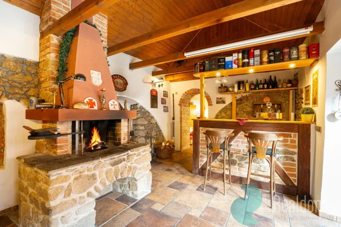 Prodej vícegeneračního domu, Benešov nad Černou, 295 m2