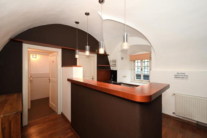 Pronájem restaurace, Praha - Malá Strana, Maltézské náměstí, 89 m2