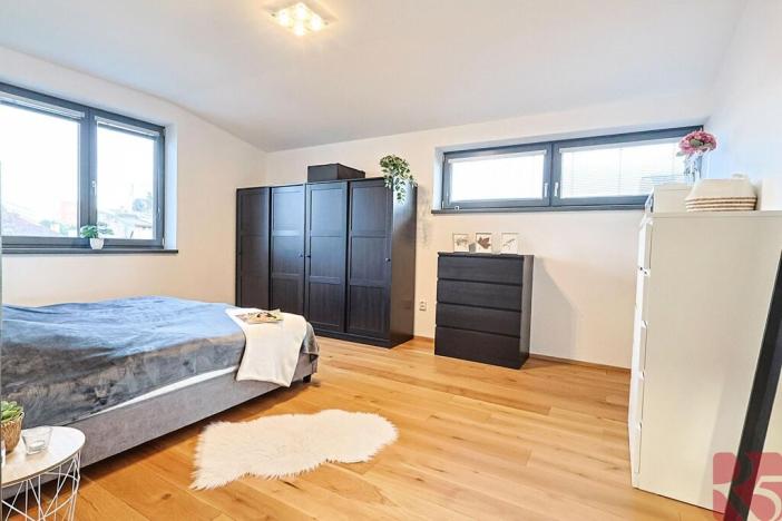 Prodej bytu 3+kk, Praha - Lhotka, Slepá I, 74 m2