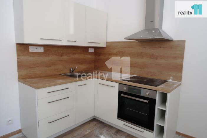 Pronájem bytu 1+kk, Praha - Hlubočepy, Werichova, 32 m2