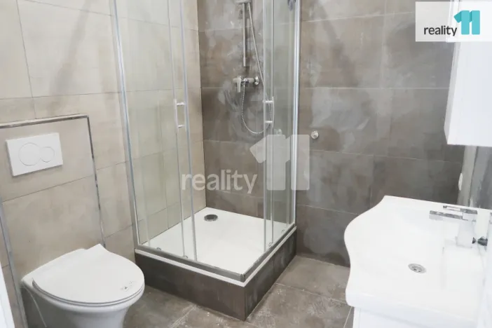 Pronájem bytu 1+kk, Praha - Hlubočepy, Werichova, 32 m2