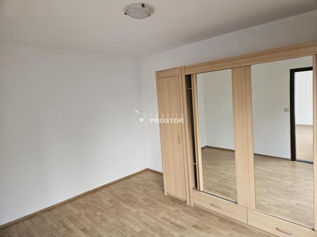 Pronájem bytu 4+1, Ústí nad Labem - Bukov, Vinařská, 83 m2