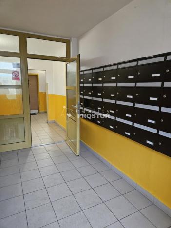 Pronájem bytu 4+1, Ústí nad Labem - Bukov, Vinařská, 83 m2