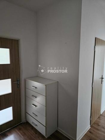 Pronájem bytu 3+1, Ústí nad Labem, Tolstého, 66 m2