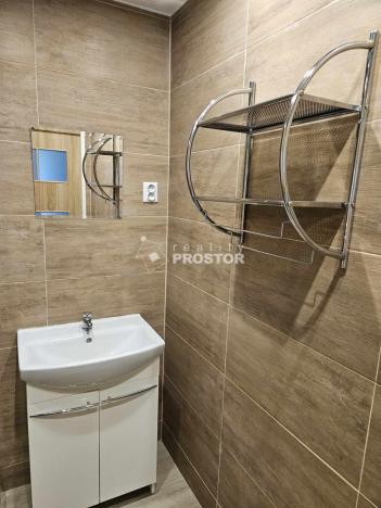 Pronájem bytu 3+1, Ústí nad Labem, Tolstého, 66 m2