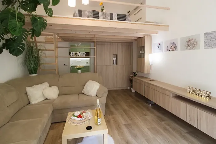 Pronájem bytu 1+1, Praha - Karlín, Vítkova, 43 m2