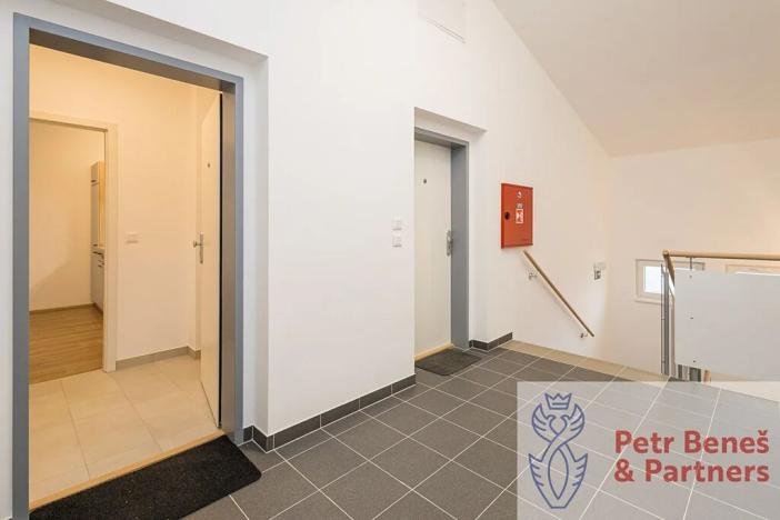 Pronájem bytu 1+kk, Rakovník, Šamotka, 27 m2