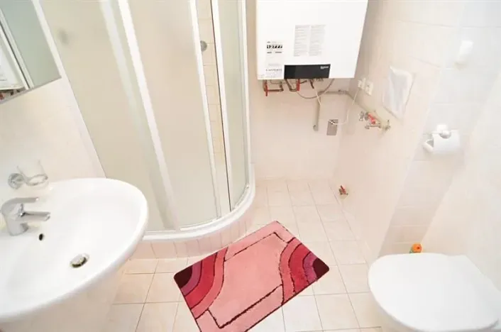 Pronájem bytu 2+kk, Vestec, U Strouhy, 57 m2