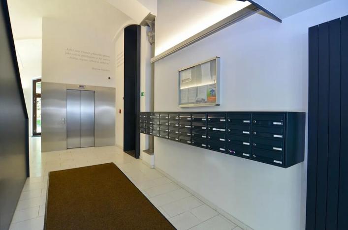 Prodej kanceláře, Praha - Karlín, Šaldova, 194 m2