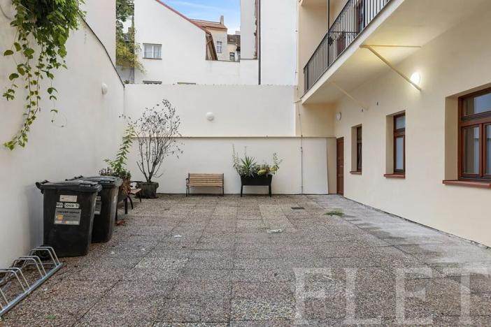 Pronájem bytu 1+kk, Praha - Žižkov, Milíčova, 29 m2