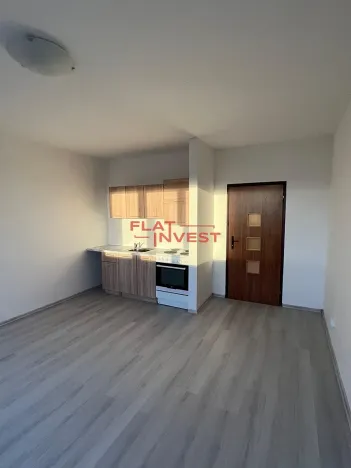 Pronájem bytu 1+kk, Tanvald, U Školky, 30 m2