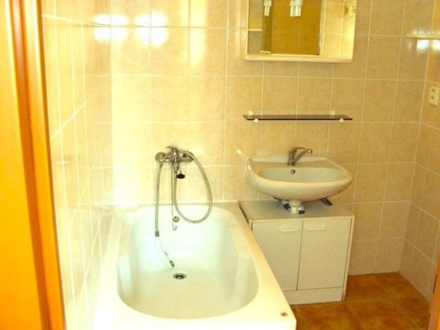 Prodej bytu 4+1, Třeboň - Třeboň II, Svobody, 69 m2