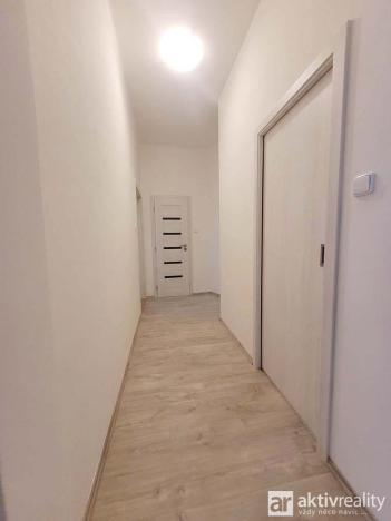 Pronájem bytu 3+1, Praha - Dejvice, Na Dionysce, 84 m2