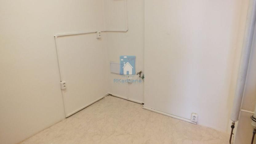 Pronájem obchodního prostoru, Plzeň, Karla Steinera, 18 m2